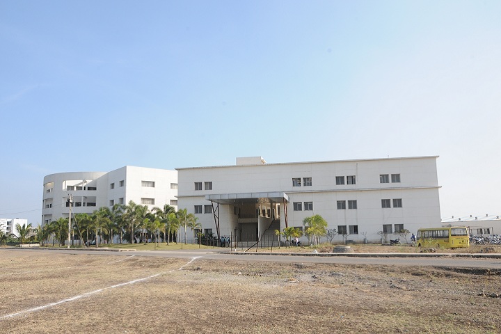 https://cache.careers360.mobi/media/colleges/social-media/media-gallery/7940/2019/4/8/Campus View of Hon Shri Babanrao Pachpute Vichardhara Trusts Group of Institutions Shrigonda_Campus-View.JPG